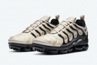 NIKE AIR VAPORMAX PLUS-05