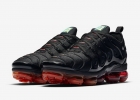 NIKE AIR VAPORMAX PLUS-14