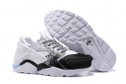 NIKE HUARACHE-16